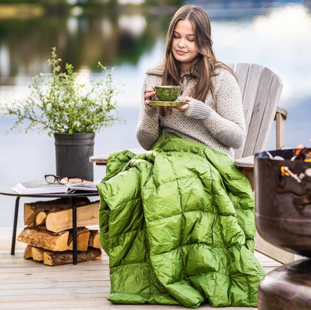 dunpledd fra norsk dun i grønn